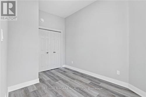 80 Page St, St. Catharines, ON - Indoor Photo Showing Other Room