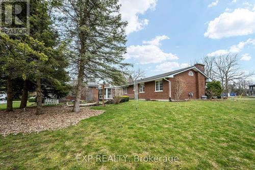 296 Hastings St, North Middlesex, ON - Outdoor