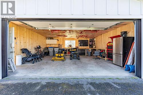 167 Mcleod St, North Middlesex, ON - Indoor Photo Showing Garage