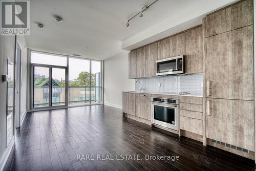 #403 -181 Bedford Rd, Toronto, ON - Indoor Photo Showing Kitchen