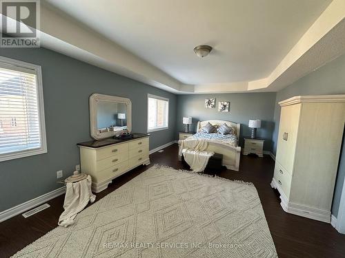 15 Riverglen Street, Brampton, ON - Indoor Photo Showing Bedroom