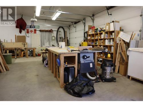 5226 Haynes Road, Oliver, BC - Indoor Photo Showing Garage