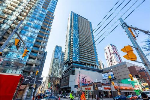 290 Adelaide Street W|Unit #3009, Toronto, ON - Outdoor With Facade
