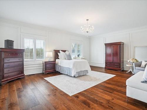 861 Kirkwall Road, Flamborough, ON - Indoor Photo Showing Bedroom