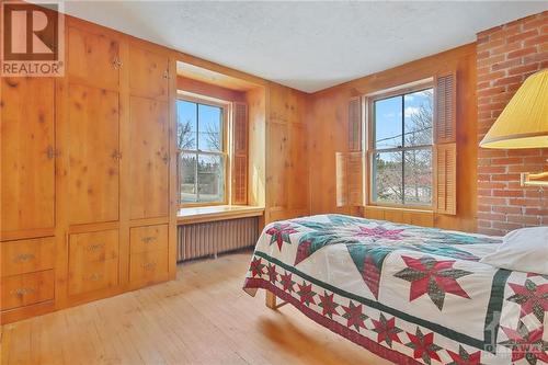 159 Country Street, Almonte, ON - Indoor Photo Showing Bedroom