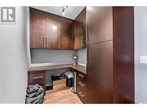 1075 Sunset Drive Unit# 602, Kelowna, BC - Indoor Photo Showing Other Room