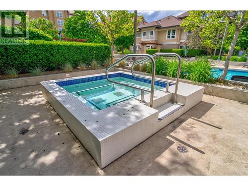 1075 Sunset Drive Unit# 602, Kelowna, BC - Outdoor With In Ground Pool With Deck Patio Veranda