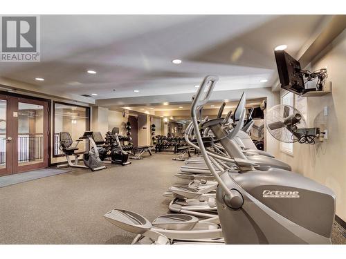 1075 Sunset Drive Unit# 602, Kelowna, BC - Indoor Photo Showing Gym Room
