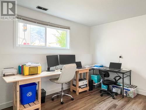 8 Willow Crescent, Osoyoos, BC - Indoor Photo Showing Office