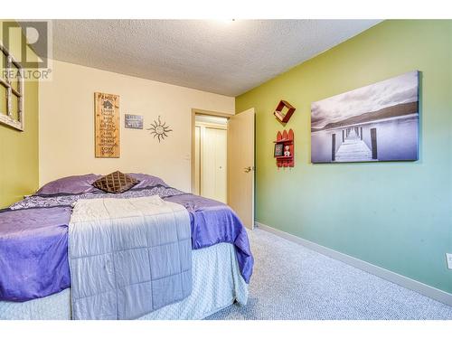 154 Glen Place, Penticton, BC - Indoor Photo Showing Bedroom