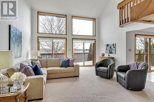 2493 Fire Route 57, Smith-Ennismore-Lakefield, ON - Indoor Photo Showing Living Room