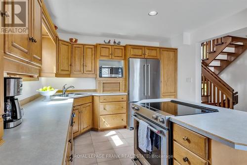 2493 Fire Route 57, Smith-Ennismore-Lakefield, ON - Indoor Photo Showing Kitchen