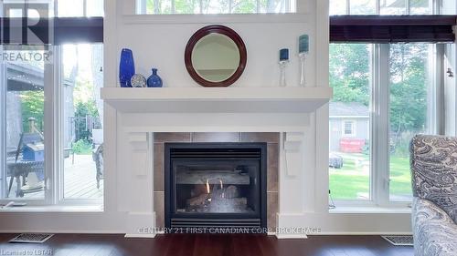 78 Gill Rd, Lambton Shores, ON - Indoor Photo Showing Living Room With Fireplace