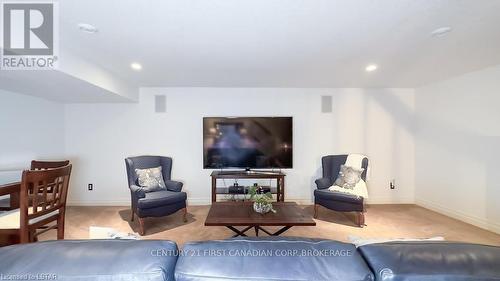 78 Gill Road, Lambton Shores, ON - Indoor Photo Showing Living Room