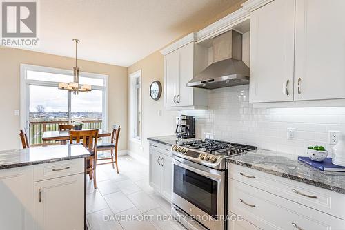 53 Nicoles Tr, Thames Centre, ON - Indoor Photo Showing Kitchen With Upgraded Kitchen