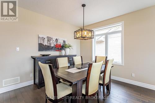53 Nicoles Tr, Thames Centre, ON - Indoor Photo Showing Dining Room
