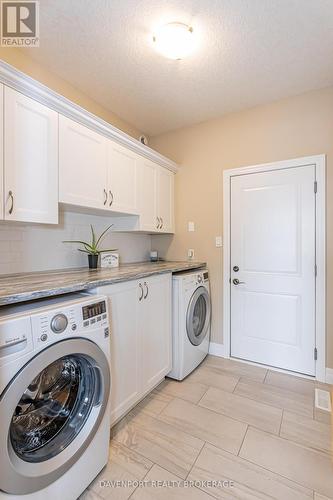 53 Nicoles Tr, Thames Centre, ON - Indoor Photo Showing Laundry Room