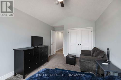 32 Tindall Cres, East Luther Grand Valley, ON - Indoor Photo Showing Other Room