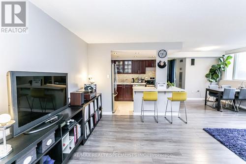 602 - 3590 Kaneff Crescent, Mississauga, ON - Indoor Photo Showing Other Room