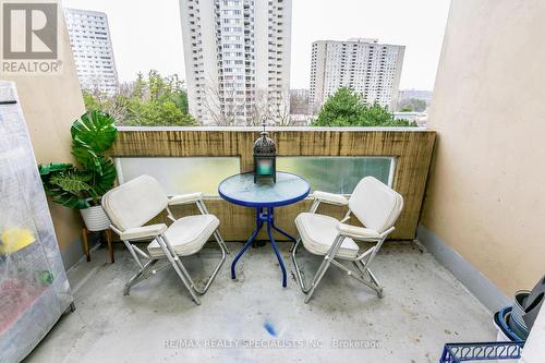 602 - 3590 Kaneff Crescent, Mississauga, ON - Outdoor