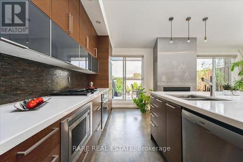 204 - 670 Richmond Street, Toronto, ON - Indoor Photo Showing Kitchen With Double Sink With Upgraded Kitchen