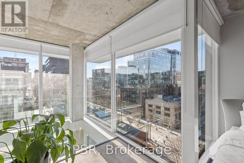 #909 -75 Portland St, Toronto, ON - Indoor Photo Showing Other Room