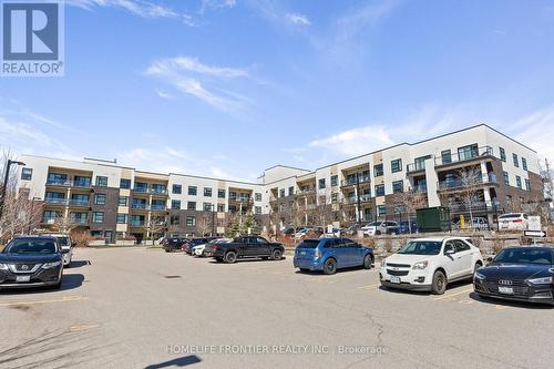#418 -555 William Graham Dr, Aurora, ON - Outdoor With Balcony