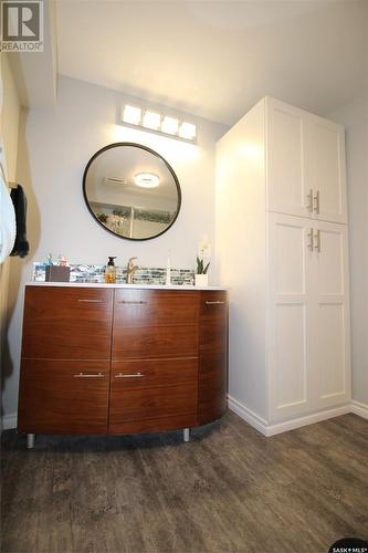 470 3Rd Street W, Shaunavon, SK - Indoor Photo Showing Bathroom