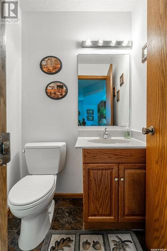 219 Benesh Crescent, Saskatoon, SK - Indoor Photo Showing Bathroom
