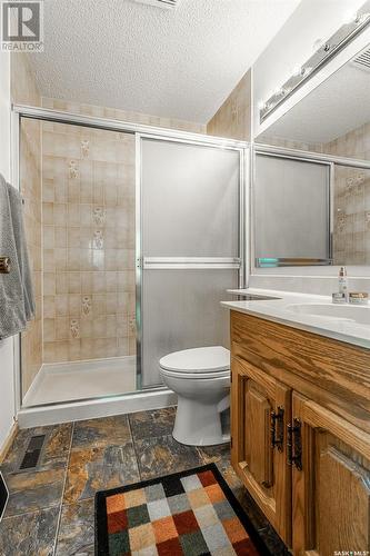 219 Benesh Crescent, Saskatoon, SK - Indoor Photo Showing Bathroom