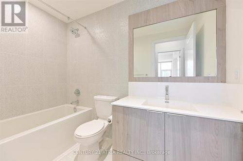 #1831 -25 Adra Grado Way, Toronto, ON - Indoor Photo Showing Bathroom