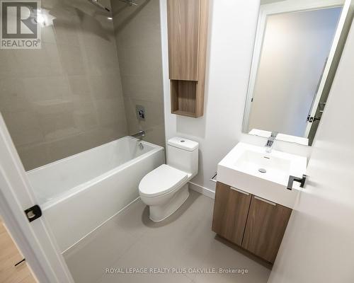 S313 - 35 Rolling Mills Road, Toronto, ON - Indoor Photo Showing Bathroom