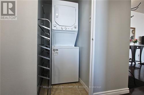 1011 - 301 Prudential Drive, Toronto, ON - Indoor Photo Showing Laundry Room