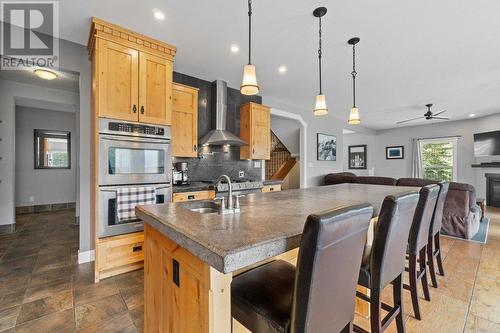 2457 Salmon River Road, Salmon Arm, BC - Indoor Photo Showing Kitchen With Double Sink With Upgraded Kitchen