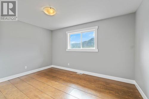 2457 Salmon River Road, Salmon Arm, BC - Indoor Photo Showing Other Room