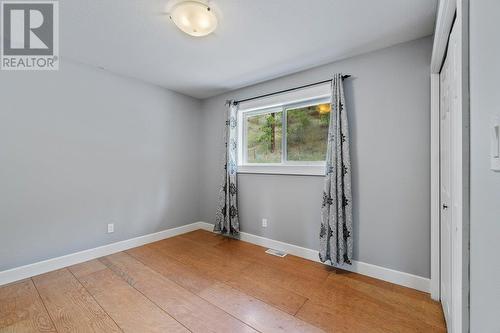 2457 Salmon River Road, Salmon Arm, BC - Indoor Photo Showing Other Room