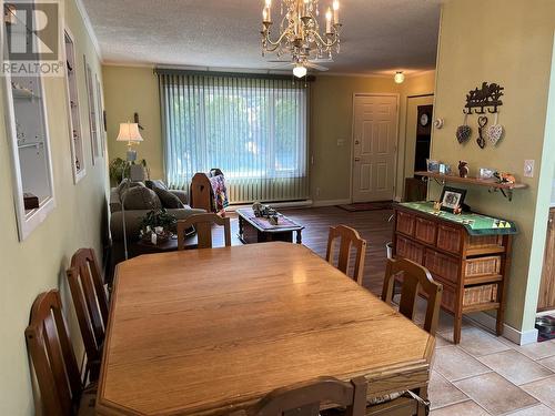 434 Oak Avenue, Sicamous, BC - Indoor Photo Showing Dining Room