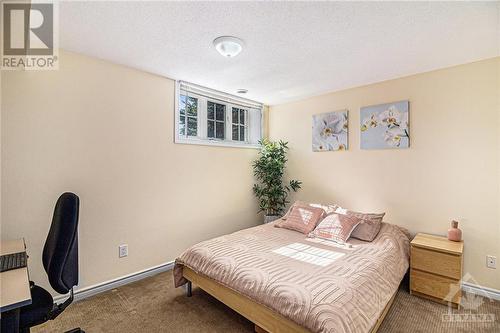 97 Eye Bright Crescent, Ottawa, ON - Indoor Photo Showing Bedroom