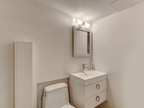 Salle d'eau - 236 Av. Carlyle, Mont-Royal, QC - Indoor Photo Showing Bathroom
