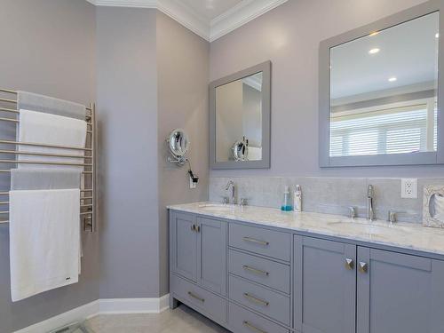 Ensuite bathroom - 7845 Rue De Liverpool, Brossard, QC - Indoor Photo Showing Bathroom