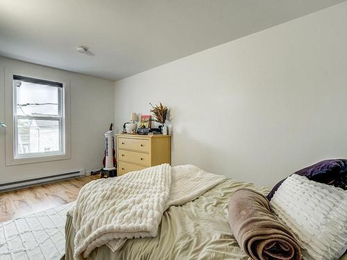 Master bedroom - 465  - 467 Rue Mercier, Saint-Jean-Sur-Richelieu, QC - Indoor Photo Showing Bedroom