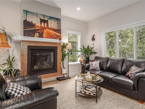 941 Echo Valley Pl, Langford, BC - Indoor Photo Showing Living Room With Fireplace