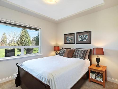 313-3666 Royal Vista Way, Courtenay, BC - Indoor Photo Showing Bedroom