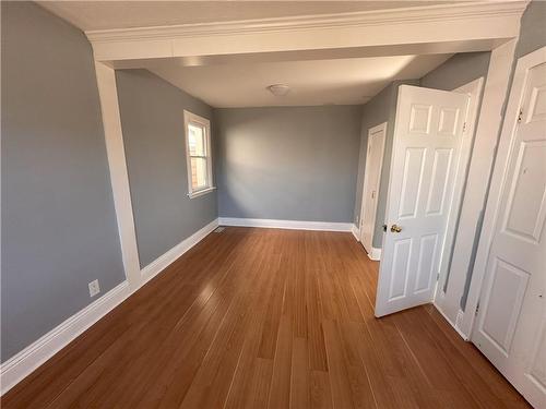 148 Walter Avenue N, Hamilton, ON - Indoor Photo Showing Other Room