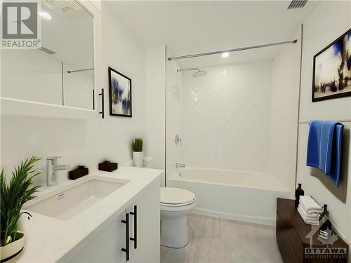 Ensuite Bathroom - 340 Queen Street Unit#1101, Ottawa, ON - Indoor Photo Showing Bathroom