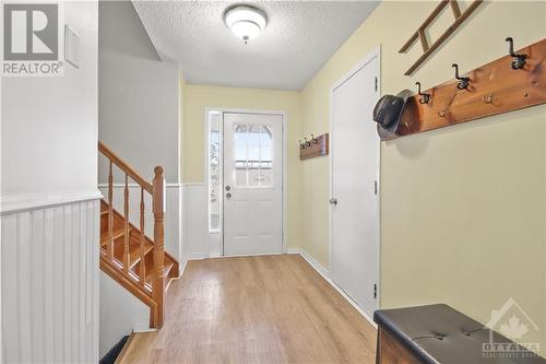 Entry - 4057 Broadway Street, Ottawa, ON - Indoor Photo Showing Other Room