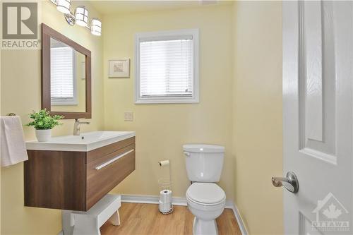 Powder Room - 4057 Broadway Street, Ottawa, ON - Indoor Photo Showing Bathroom