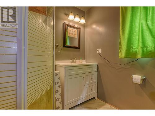 1626 Carolyn Road, Williams Lake, BC - Indoor Photo Showing Bathroom