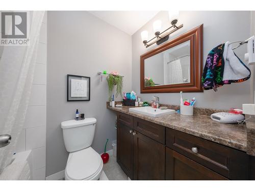 4169-4175 Fraser Street, Vancouver, BC - Indoor Photo Showing Bathroom