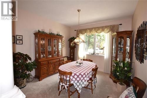 254 Grouse Avenue, Vernon, BC - Indoor Photo Showing Dining Room